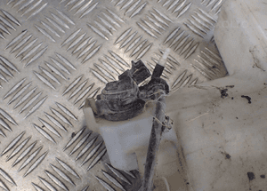 ZBIORNICZEK PŁYNU SPRYSKIWACZY AUDI VW 1K04507480 RADOM 2