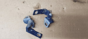 Zawias zawiasy drzwi prawy tył para Ford Focus MK3 AM51-U22800-AC 1