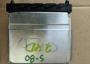Volvo S60 V70 komputer sterownik silnika 2.4 D D5 0281010319 8677708 1