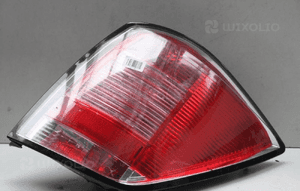 Lampa prawa tył tylna OPEL ASTRA III H Kombi 1
