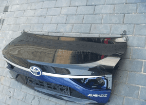 Toyota avensis T27 sedan lift 2015 3