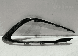 TOYOTA AURIS 15-18 Ramka halogenu Prawa - 16326 1