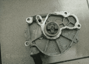 pompa vacum wakum 1.6 tdi 03l145100b 4