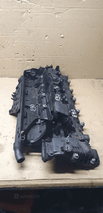 Pokrywa zaworów dekiel silnika BMW 3 E90 3.0D 7789395 2247444 4