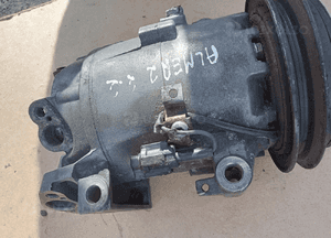 sprężarka klimatyzacji almera tino 2.2 dci 3