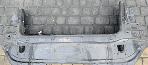 VW Touran I pas tył tylny ściana bagażnika