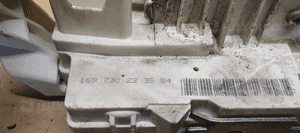Zamek drzwi prawy tył tylny prawy Mercedes W169 1697302235 A1699992899 5
