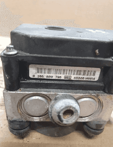 POMPA ABS OPEL CORSA D nr 0265800796 3