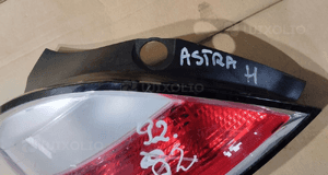 Lampa lewa tył tylna opel astra h iii 3 hb 2