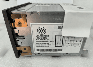 ORYGINALNE Radio RCD 200 Volkswagen 5Z0035152EX 5Z0057152EX NOWE 3