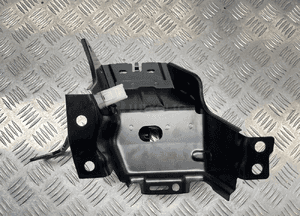 Mercedes W213 wspornik wzmocnienie nadkola prawy tył A2136308800 8