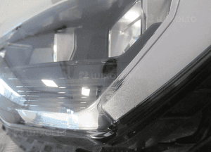 Lampa przednia przód lewa audi Q3 ii F3 83A941011 2018- 8