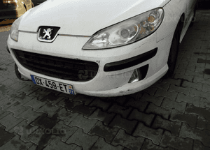 Peugeot 407 zderzak przod  przedni halogen 1
