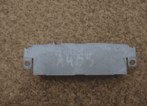 Wzmacniacz antenowy anteny audi A4 B8 8K5035225J 3