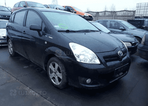 Toyota corolla verso ii 04-07 2.2 D4D chłodnica wody 1