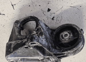 Citroen  C8 Peugeot 807 2.2 HDI poduszka łapa silnika podpora półosi 4