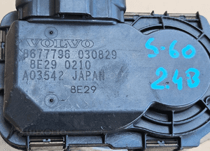 Volvo V50 S40 S60 V70 2.4 20V przepustnica silnika  8677796 2