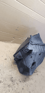 Obudowa filtra powietrza Audi A6 C5 2.5 TDI 4B0133837E 5