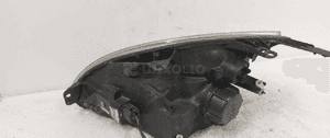 Przod przednia lampa prawa ford fiesta MK6 4