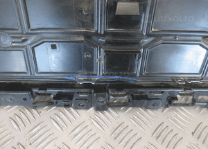 Grill gril atrapa audi Q2 lift 81A 2020- 18