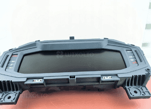 Audi A1 licznik prędkościomierz licznik zegary lcd 82A 82A920700D 4