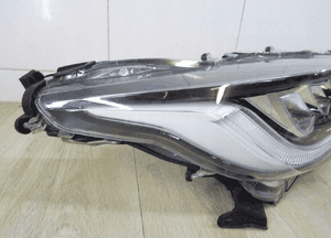 Lampa lewa przód full led toyota yaris iv 20r- EUK0-8 llu 11