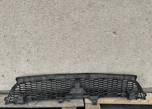 Grill atrapa zderzaka mitsubishi outlander ii lift 4
