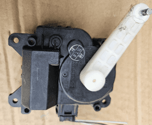 Toyota Avensis T25 silniczek sterownik nagrzewnicy  63700-8680 8