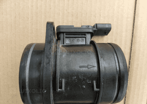 VW Passat B8 przeplywomierz 1.6 TDI 04L906461B 1