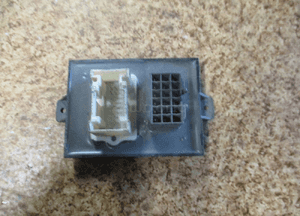 MODUŁ STEROWNIK ALARMU MERCEDES W168 JV0050XXA 3