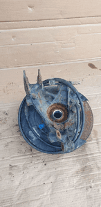 Zwrotnica piasta prawy tył tylna prawa VW Touareg 7L 2