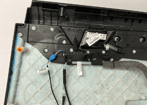 Tapicerka boczek drzwi lewy tył mercedes W204 A2044406135 7