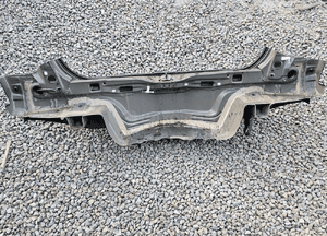 Toyota verso 09-18 tylny pas podłoga belka 3