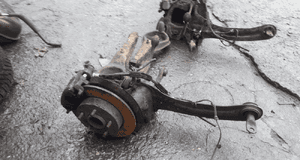 Mazda 3 bk  5 05-10 Zwrotnica piasta wahacz  tylny tył 1