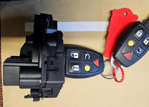 Volvo V50 S40 C30  stacyjka kluczyk 30768036 2