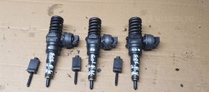 Pompowtryskiwacz wtryskiwacz wtrysk VW Golf V Plus 1.9 TDI 038130073AG 1