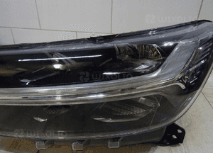 Volvo XC40 2018 LEWA strona Lampa przednia przód LLU 31655635 4