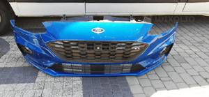ZDERzak przód gril focus mk 4 lift 1