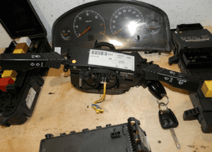 Zestaw Startowy Do Odpalania Opel Vectra C 2.2 DTI 13112784 2