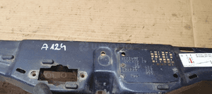 Pas przedni górny wzmocnienie Mercedes W124 7