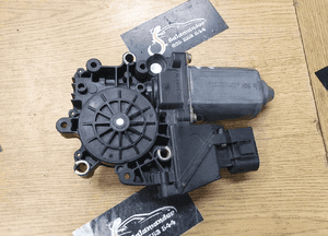 Silniczek 8D0959801D Sterownik Podnoszenia Szyby LEWY Przod Przedni Europa Audi A4 B5 11