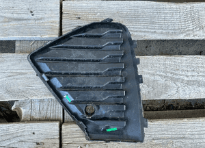 Kratka zderzak przód przednia prawa volvo XC60 ii lift fl r-design 32234962 2