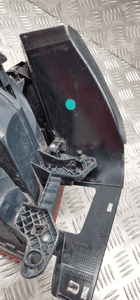 BMW F20 F21 LAMPA PRAWA TYŁ TYLNA W BŁOTNIK 7359018 13
