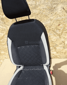Fotele prawy przód nissan micra K14 5