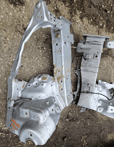 Mazda 6 GH podłużnica przód przednia ćwiartka prawa 1