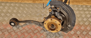Bmw X1 E84 zwrotnica amortyzator prawy przód przedni 6788700 6851336 7