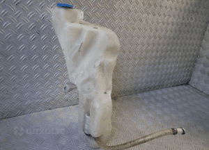Zbiorniczek spryskiwaczy xenon A4 B5 fl 8D0955453A 1