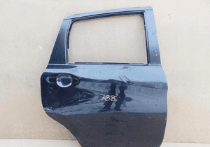 Drzwi prawe tylne prawy tył nissan note E12 12- 1