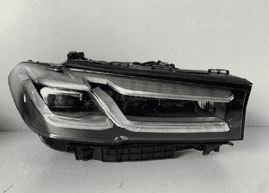 BMW 5 G30 / 31 Lampa przednia Full Led R - 12686 1