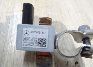 MERCEDES C W206 KLEMA AKUMULATORA A0009051811 6